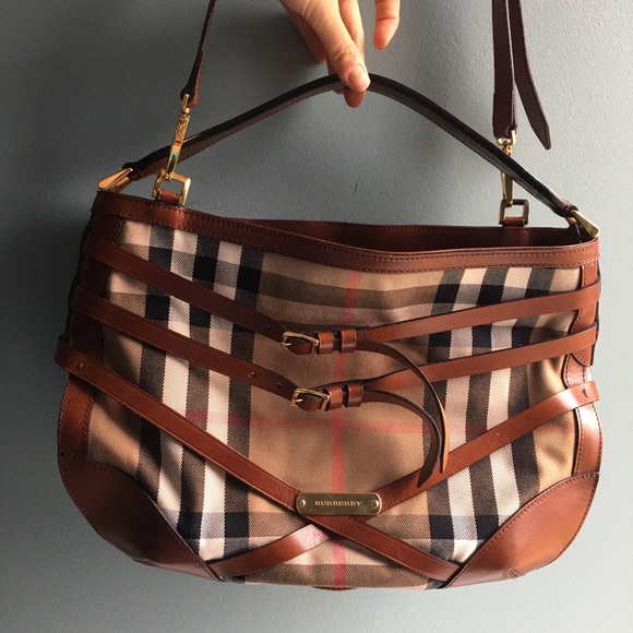 Sold* Burberry Bridle House Check Gosford Hobo - Picture 3 of 8